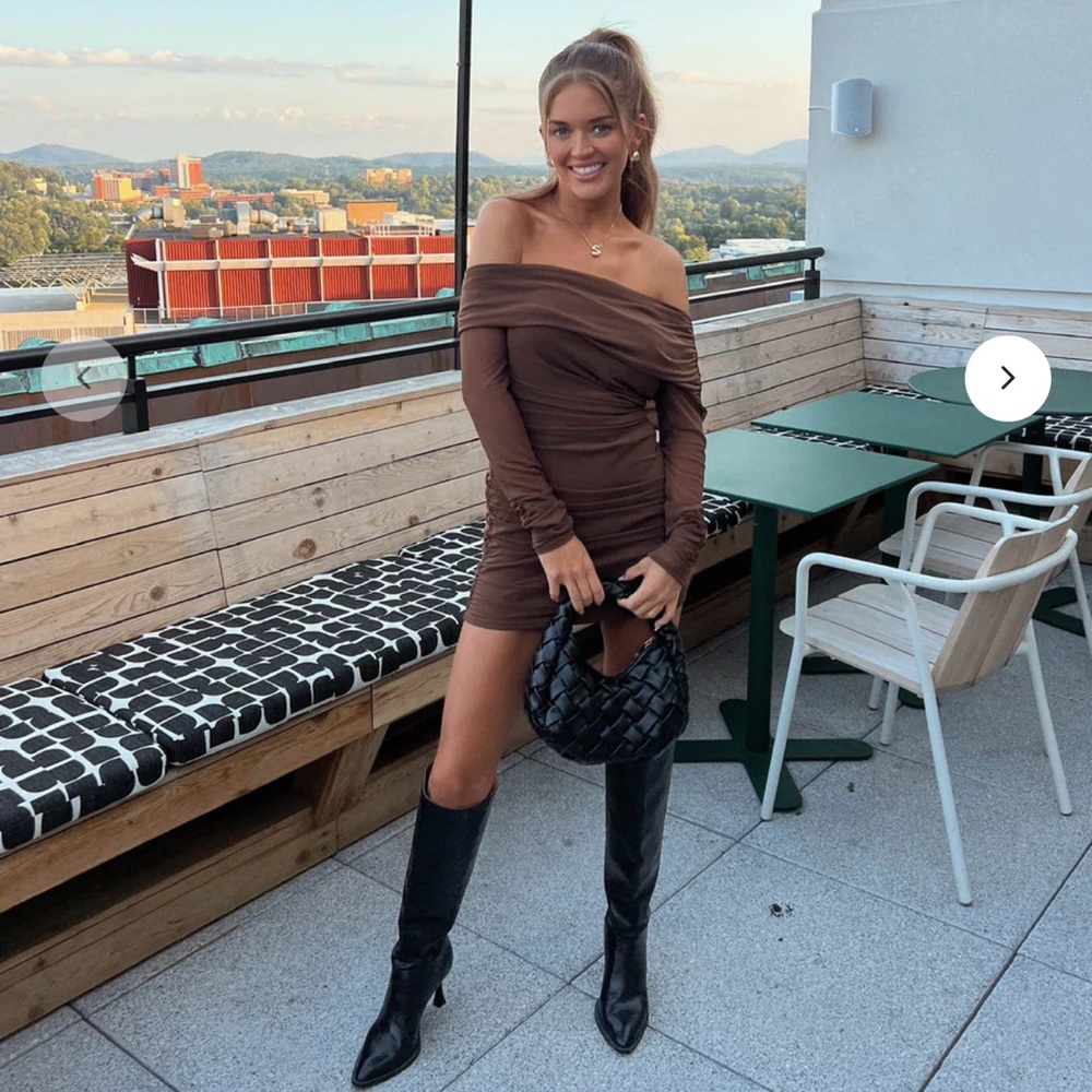 NWT Vestique Kerri Mini Dress